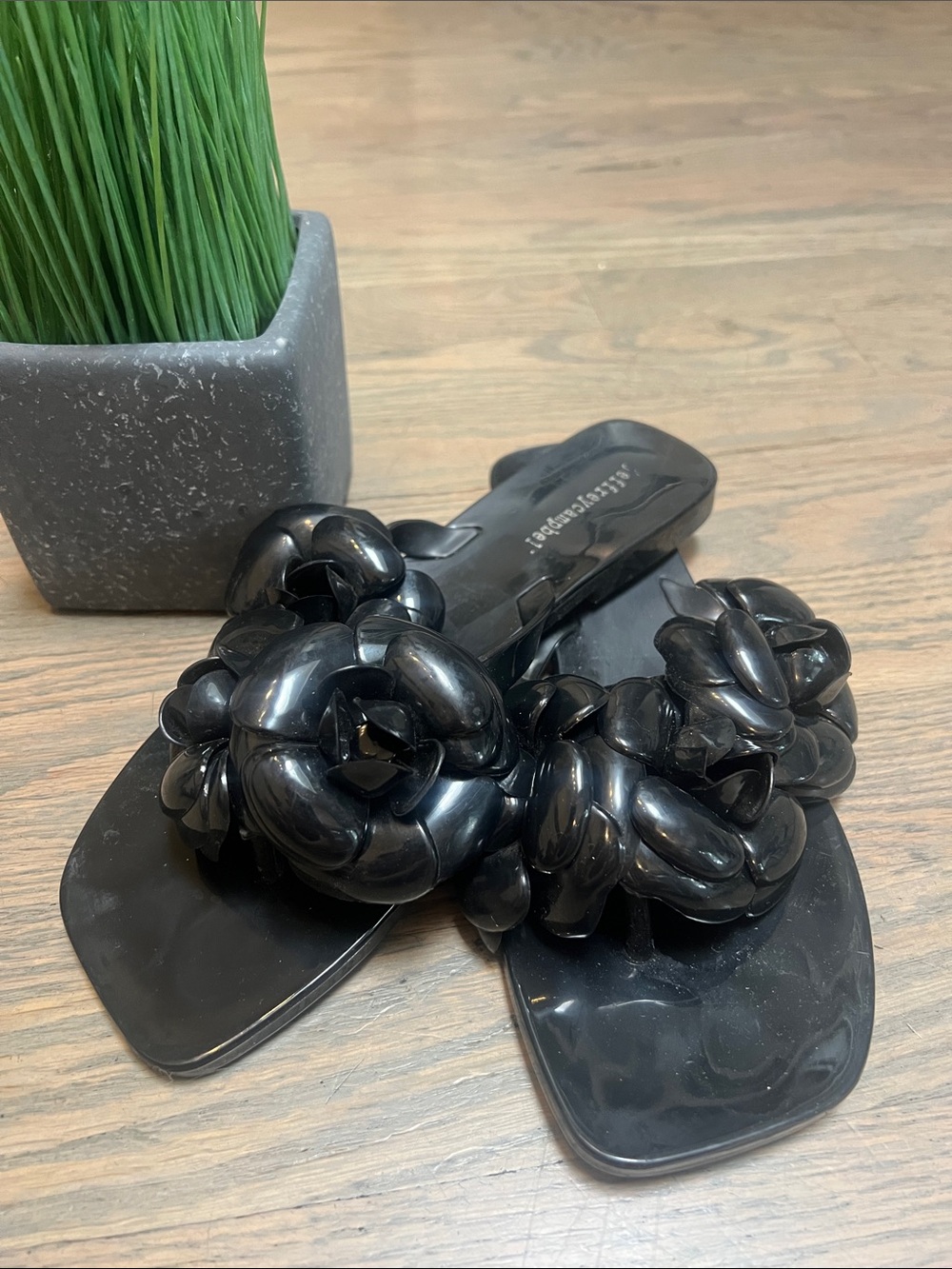 Jeffrey Campbell Black Florallee Link Slide Sandals.  Size 8